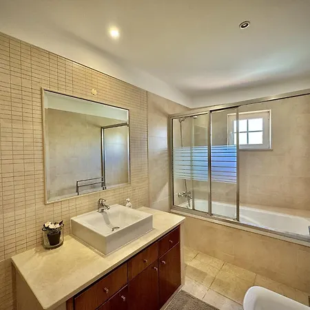 Villa Almancil Excellence With Pool By Homing Loulé