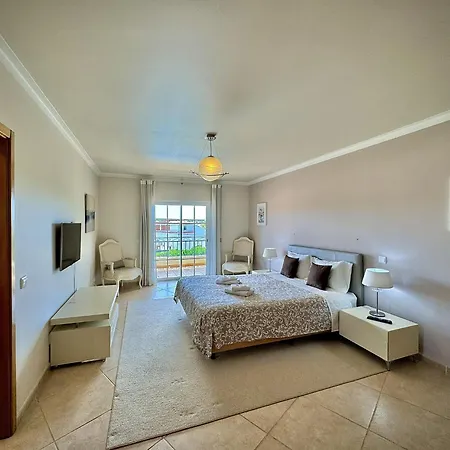Almancil Excellence With Pool By Homing Villa *