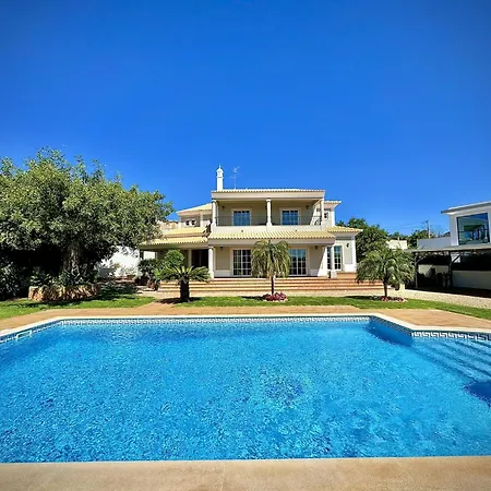 Almancil Excellence With Pool By Homing * Loulé