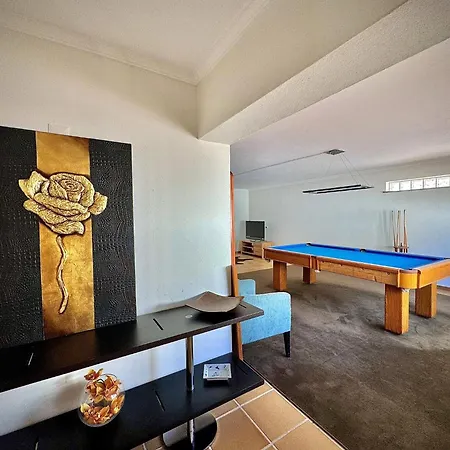 Almancil Excellence With Pool By Homing Villa